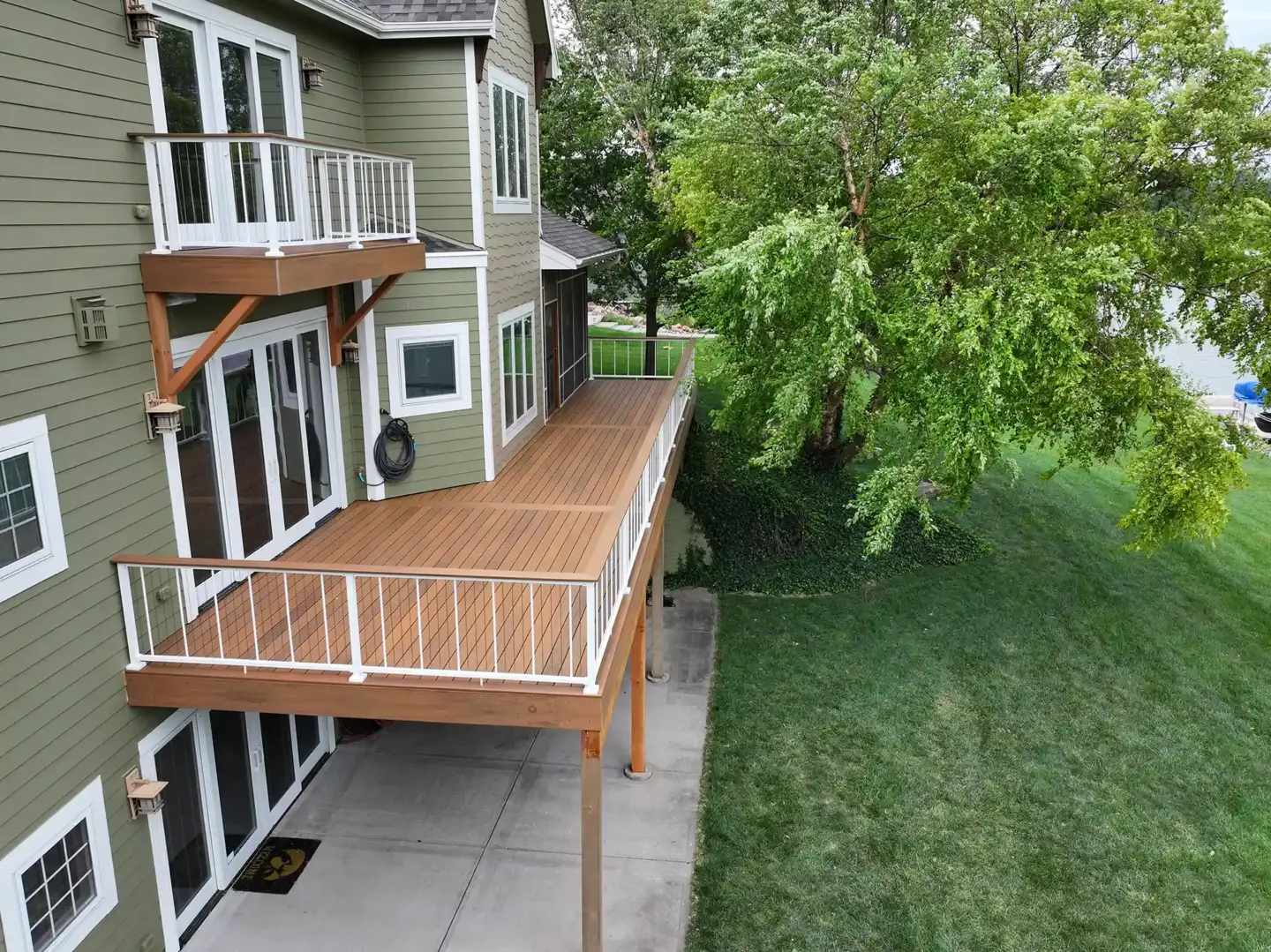 Deck Builder & Fence Contractor in Bellevue, NE | Wymore Deck & Fence