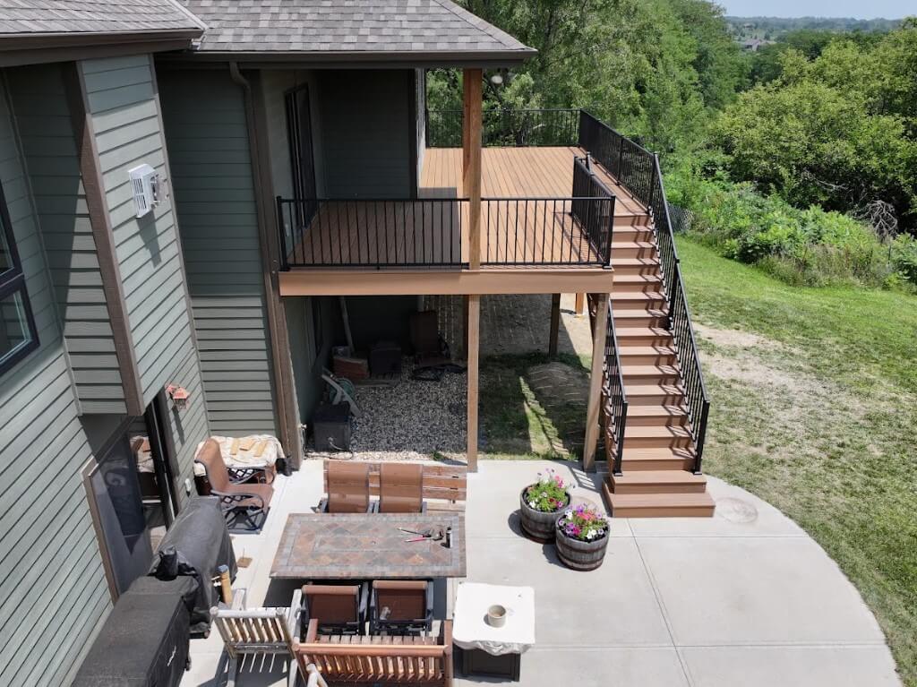 photo of an elevated deck with a patio below - Fiberon Decking Contractor in West Omaha, Nebraska