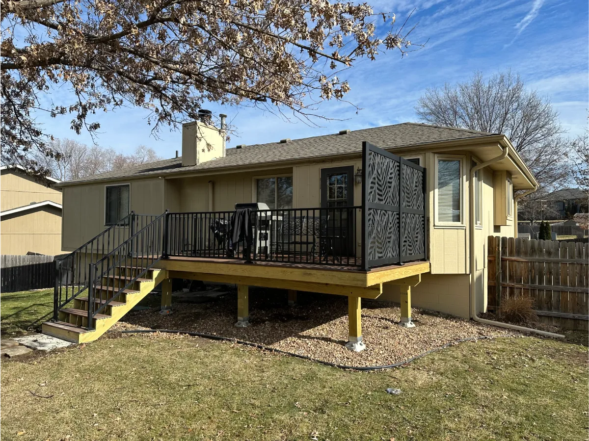 Deck Builder & Fence Contractor in Valley, NE | Wymore Deck & Fence
